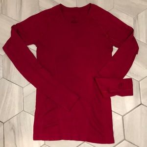 Oiselle long sleeve “Wazelle” style in rose